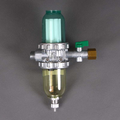 Сепаратор воздуха НВ 3/8 с фильтром для дизтоплива, НЕ10